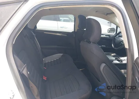 2015 Ford Fusion Se z USA, uszkodzony, nr VIN 1FA6P0H76F5124332